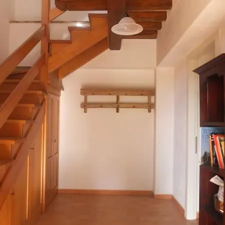 Holiday home Casale L'upupa *